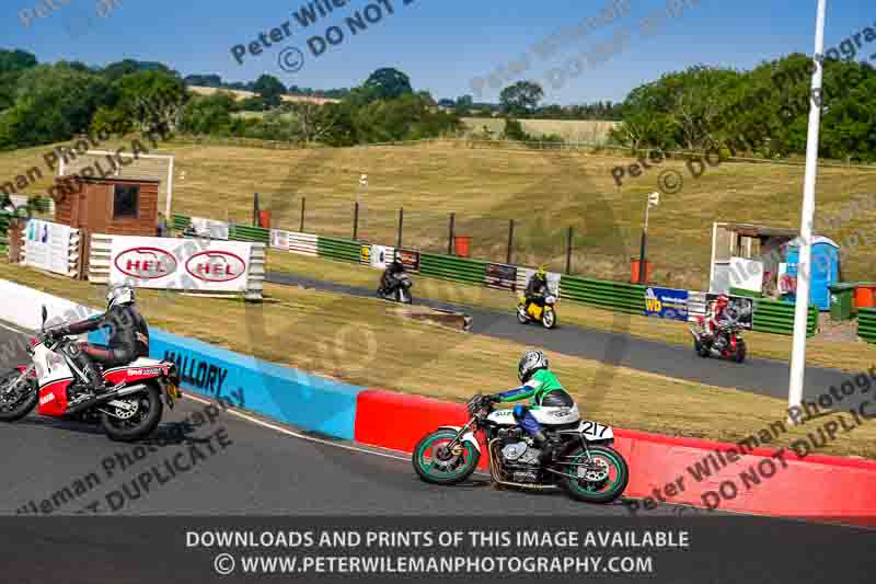 Vintage motorcycle club;eventdigitalimages;mallory park;mallory park trackday photographs;no limits trackdays;peter wileman photography;trackday digital images;trackday photos;vmcc festival 1000 bikes photographs